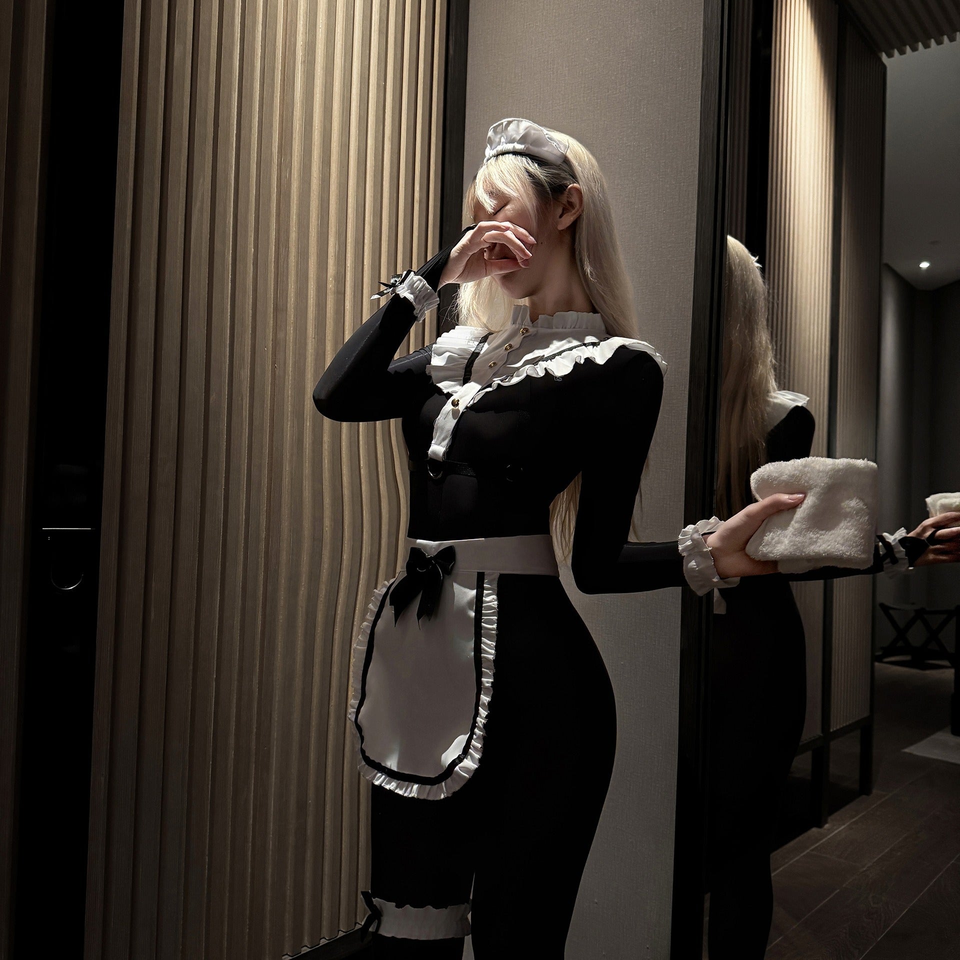 欢迎主人回家 透视连体开档爽滑油光女仆围裙制服.