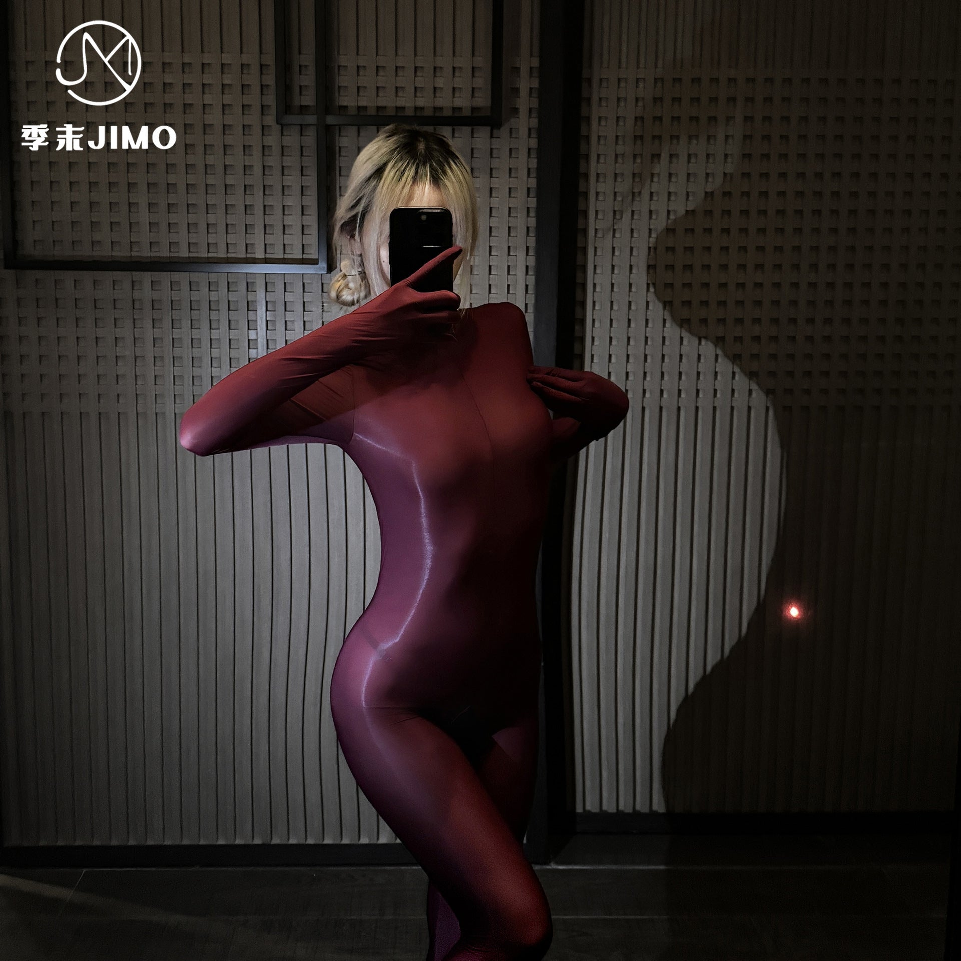 季末性感油亮全包连体衣丝滑裸感长袖紧身衣.