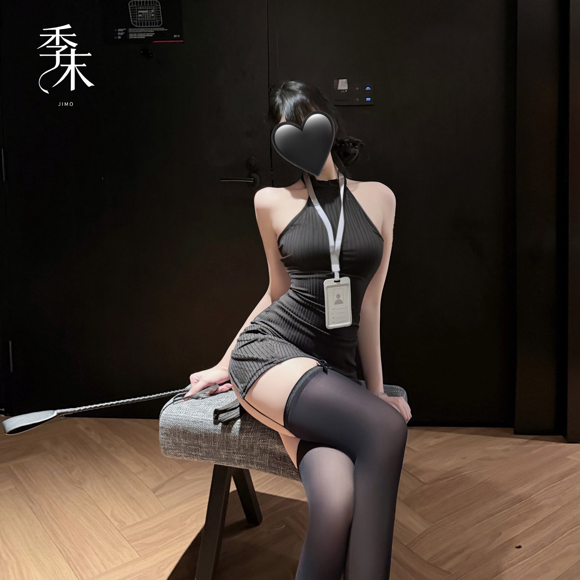 迷离之夜 纯欲风辣妹无袖挂脖调情秘书包臀裙.