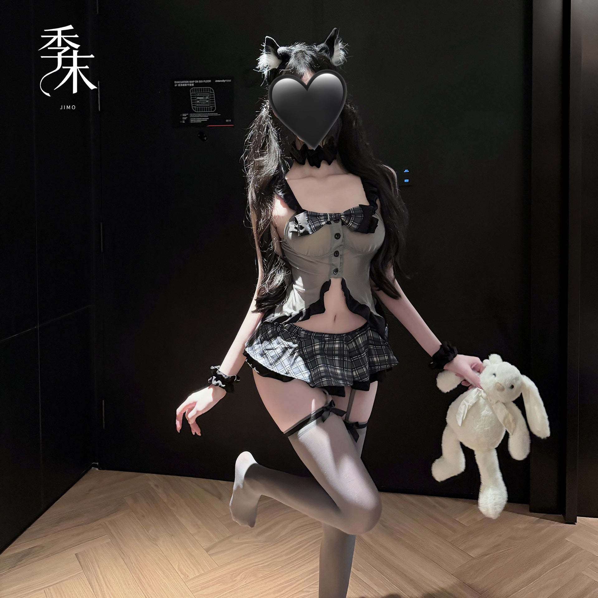 甜辣学妹 纯欲学院风JK木耳边制服.