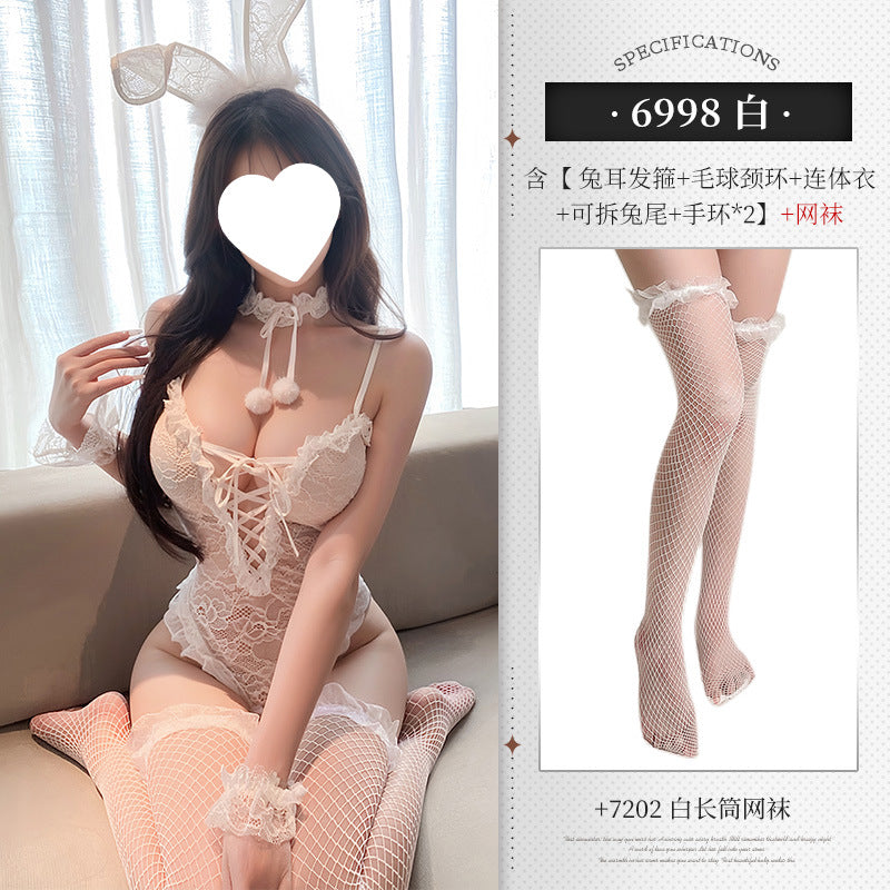 又乖又野 萌兔女郎蕾丝露臀连体衣套装制服
