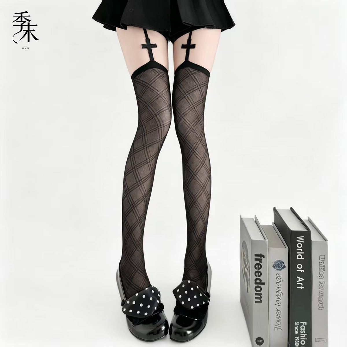 复古辣妹斜纹菱格摩登十字架吊带袜.