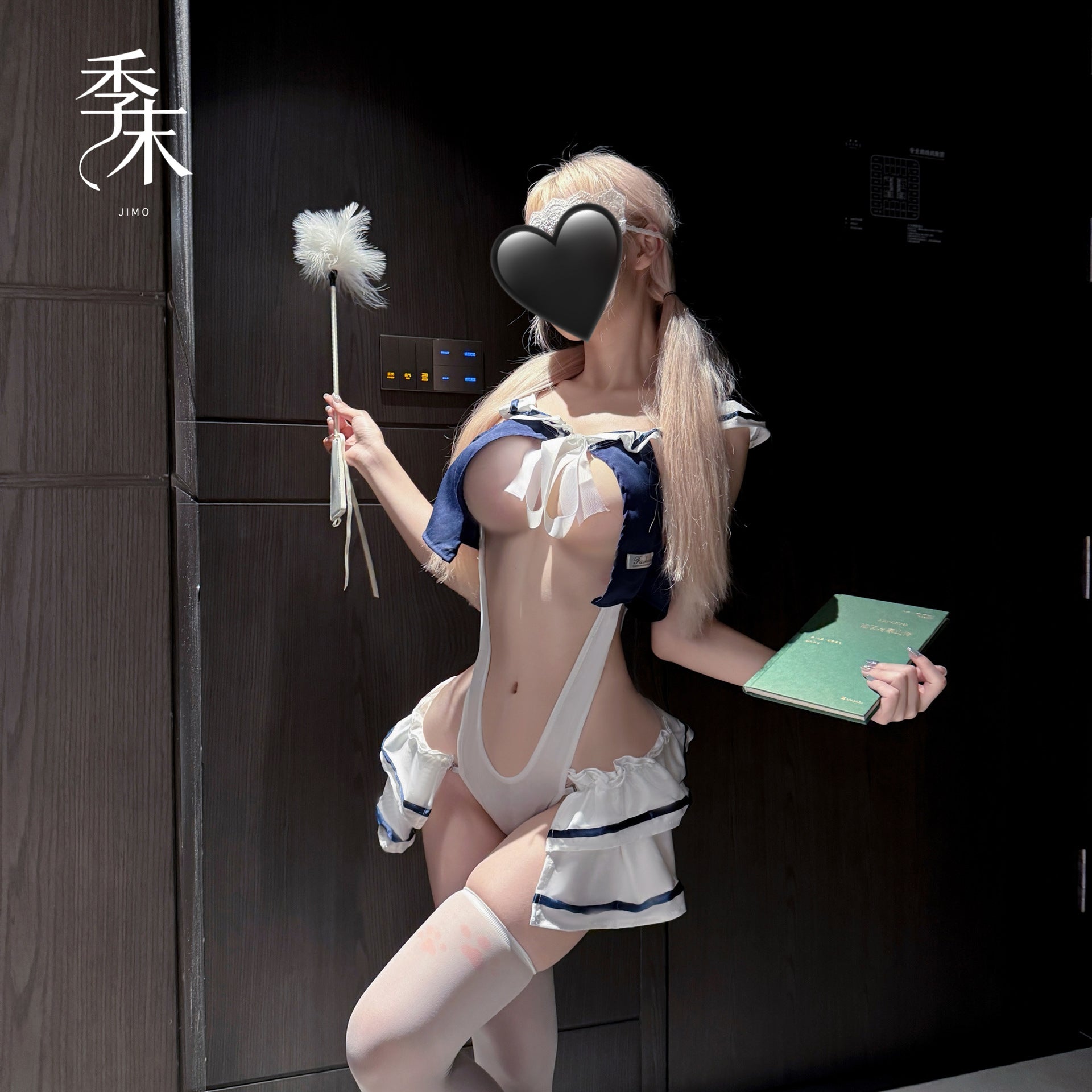 清纯学妹 日系校园纯欲露胸连体衣.